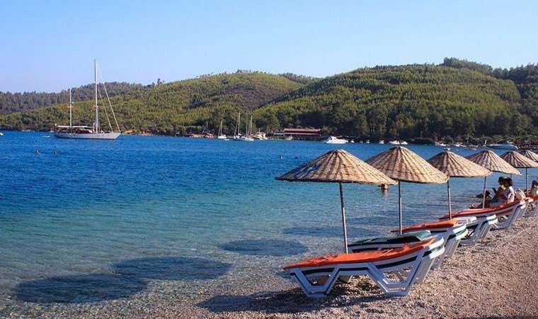 Muğla'da Akbük ve Datça Hayıtbükü'nde Ücret Tepkisi Büyüyor: Denize Girmenin Bedeli 1.500 TL'ye Kadar Çıkıyor 8